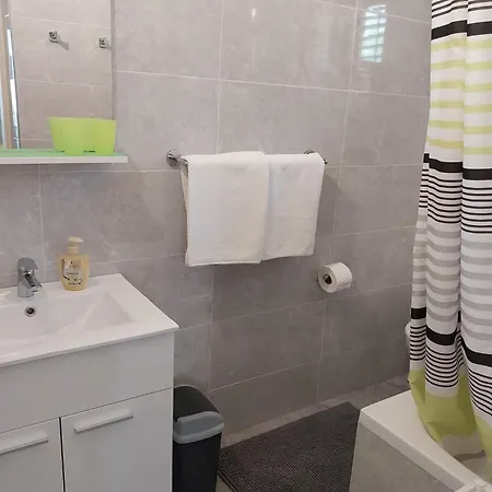 And Hvar Vijola Hvar Town