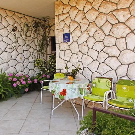 And Hvar Vijola 3*
