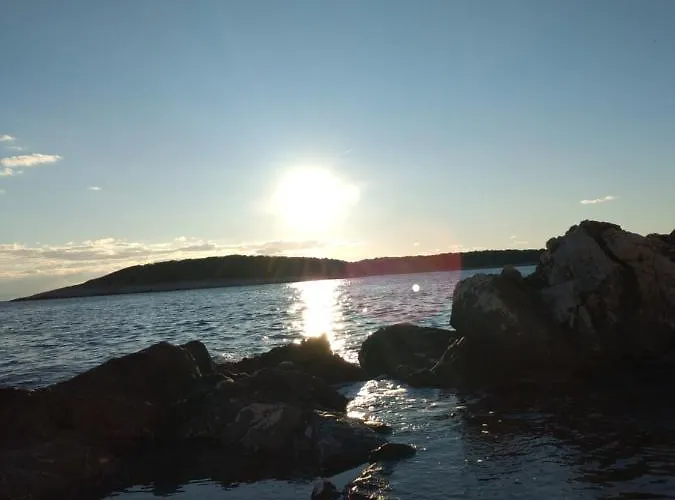 And Hvar Vijola Hvar Town