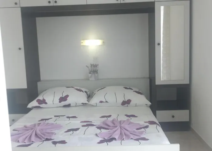 And Hvar Vijola Guest house 3*