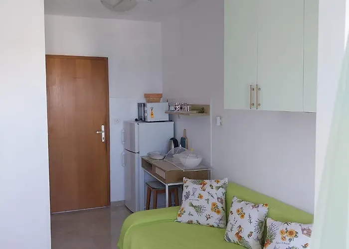 And Hvar Vijola Guest house