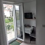 Guest house And Hvar Vijola