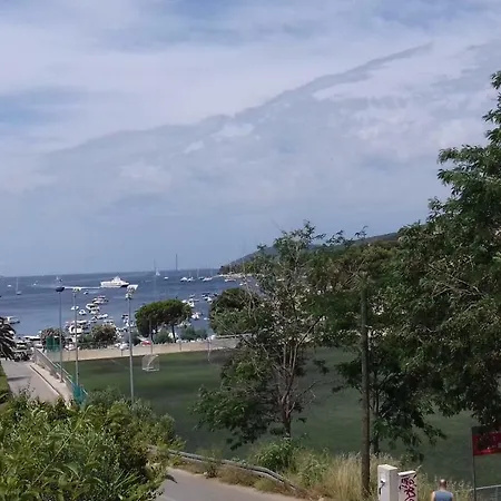 Гостьовий будинок And Hvar Vijola Хвар