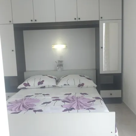 And Hvar Vijola Pensionat 3*