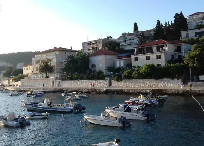 And Hvar Vijola Pensionat Hvar Town